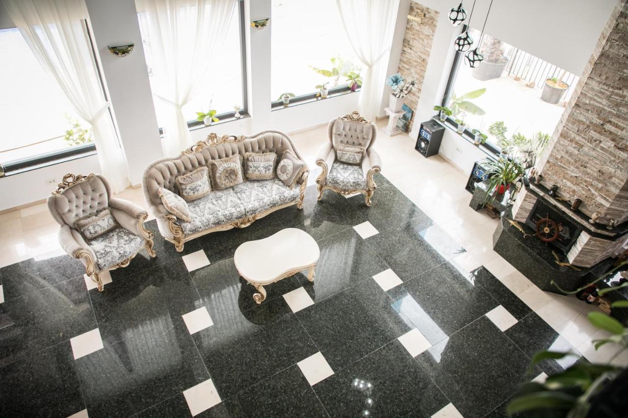Almar Lake View Boutique H Adults Only Mamaia Exterior photo