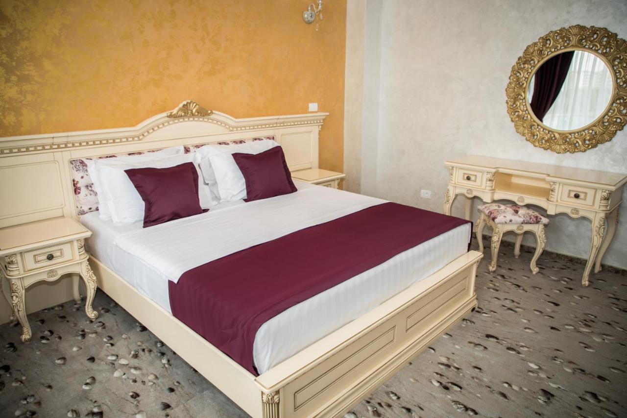Almar Lake View Boutique H Adults Only Mamaia Exterior photo