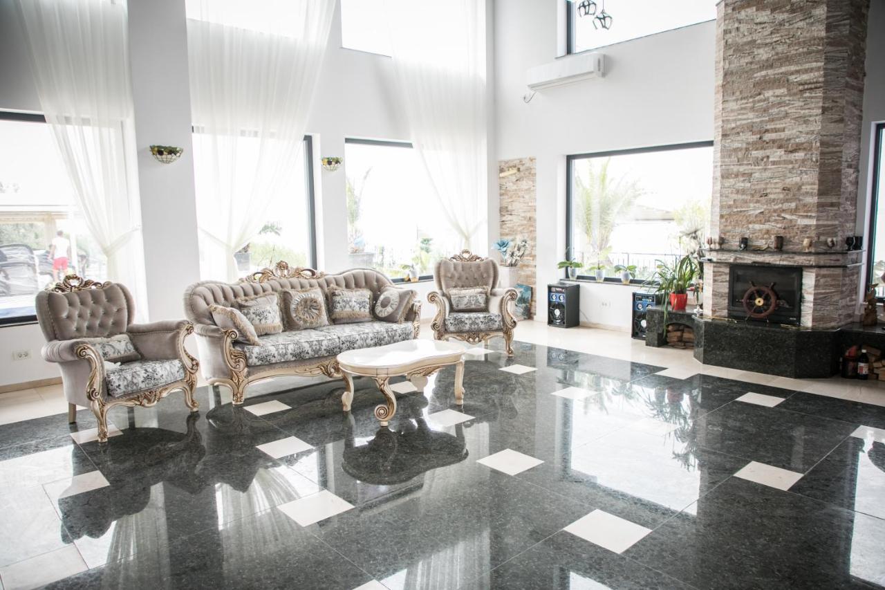 Almar Lake View Boutique H Adults Only Mamaia Exterior photo