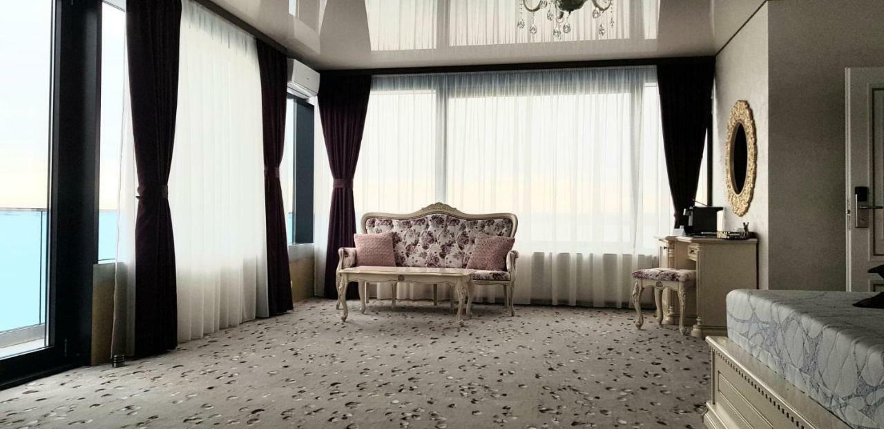 Almar Lake View Boutique H Adults Only Mamaia Exterior photo